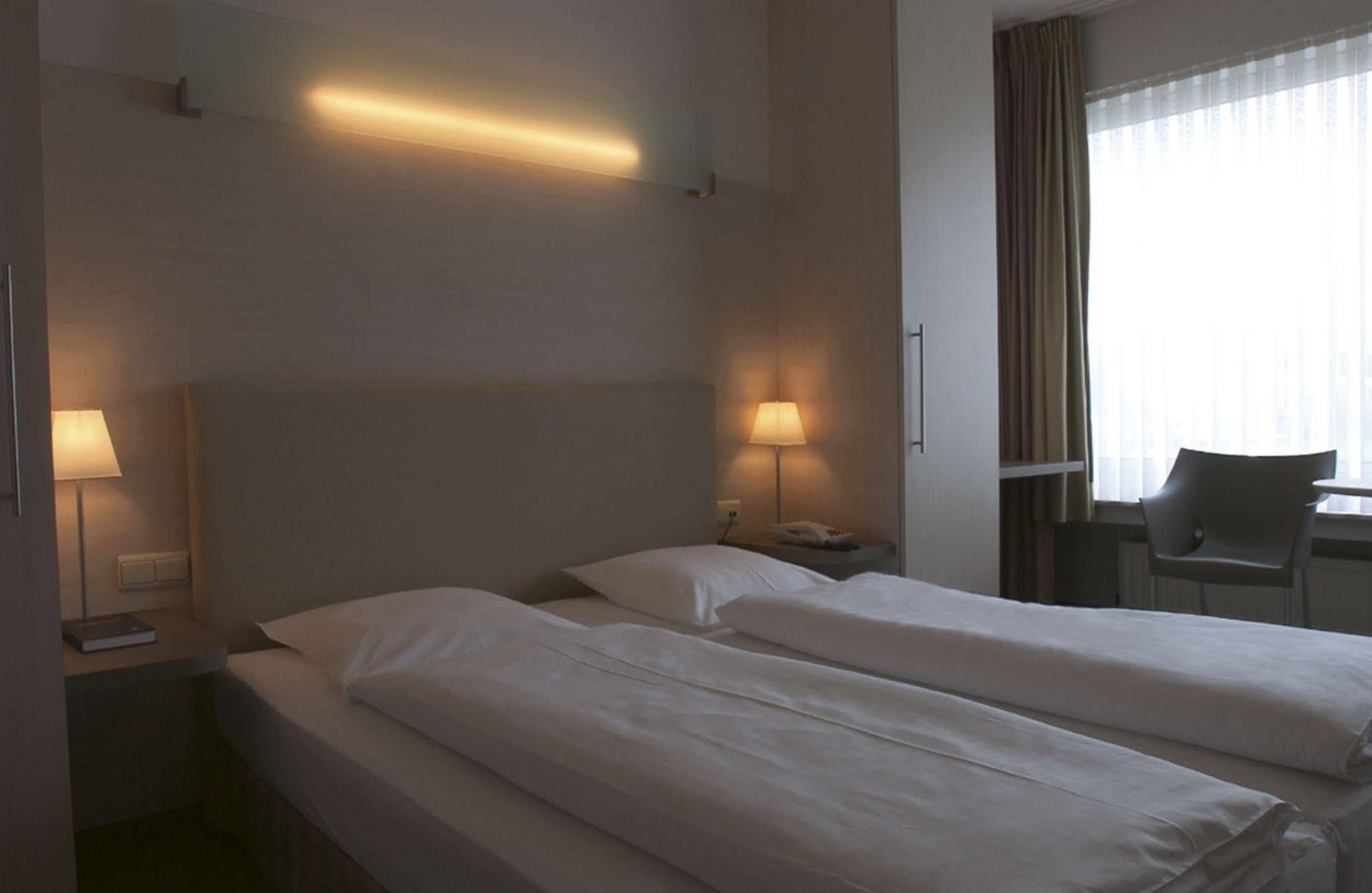 אוסטנדה Hotel Melinda מראה חיצוני תמונה